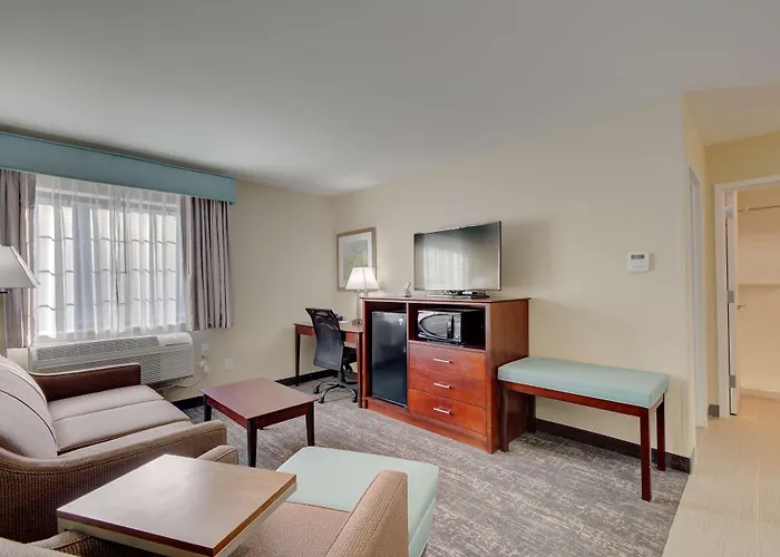 Best Western Hampshire Inn & Suites